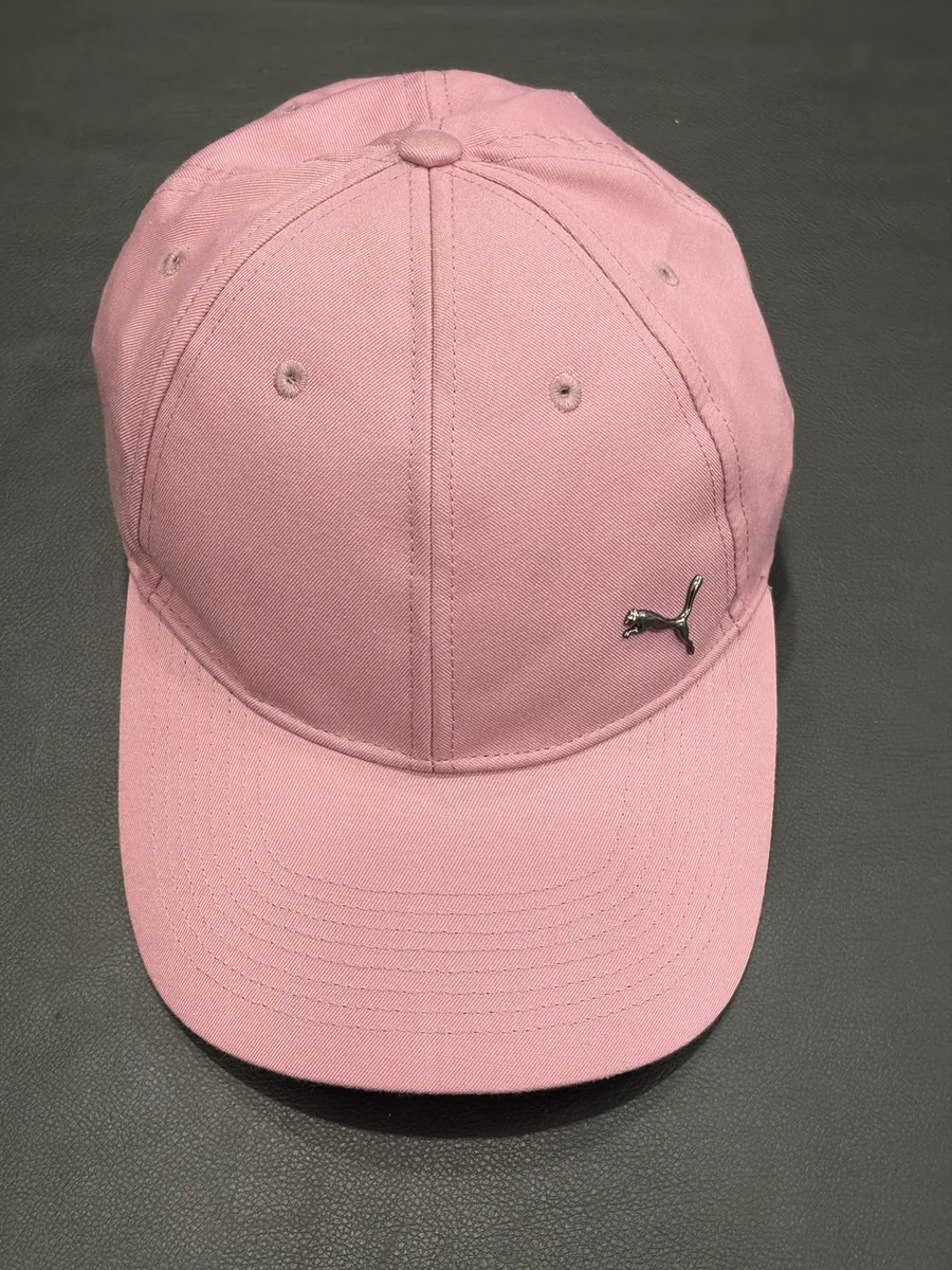 The same pink cap after Wash4You cleaning